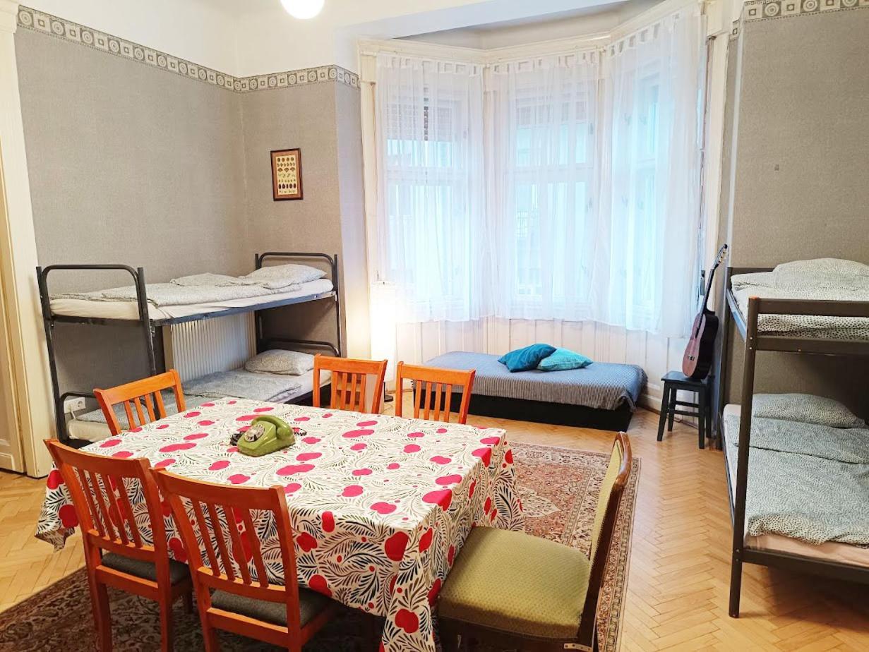 Bridgetown Hostel Budapest Eksteriør billede