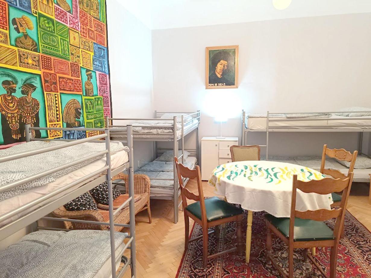 Bridgetown Hostel Budapest Eksteriør billede