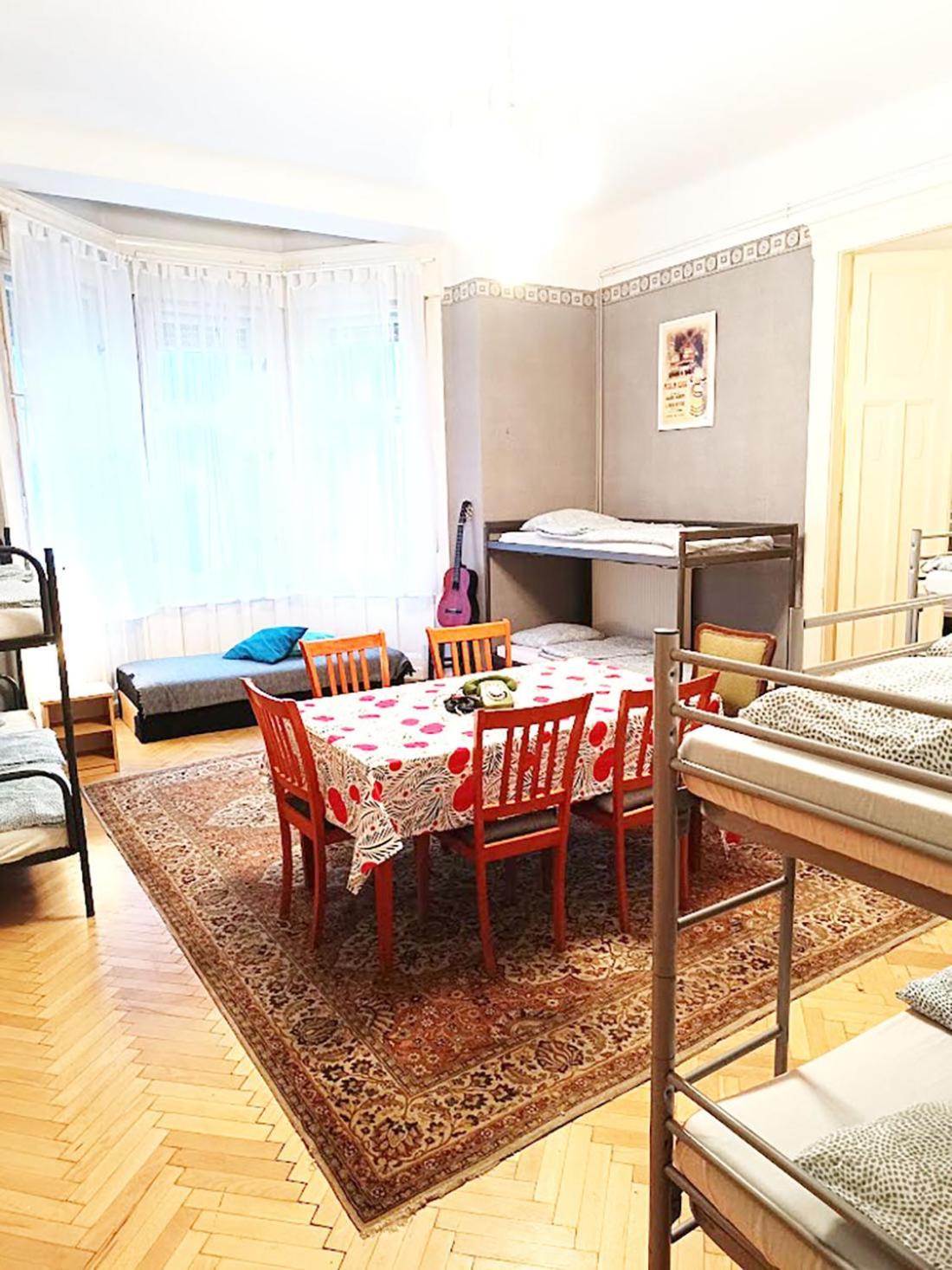 Bridgetown Hostel Budapest Eksteriør billede