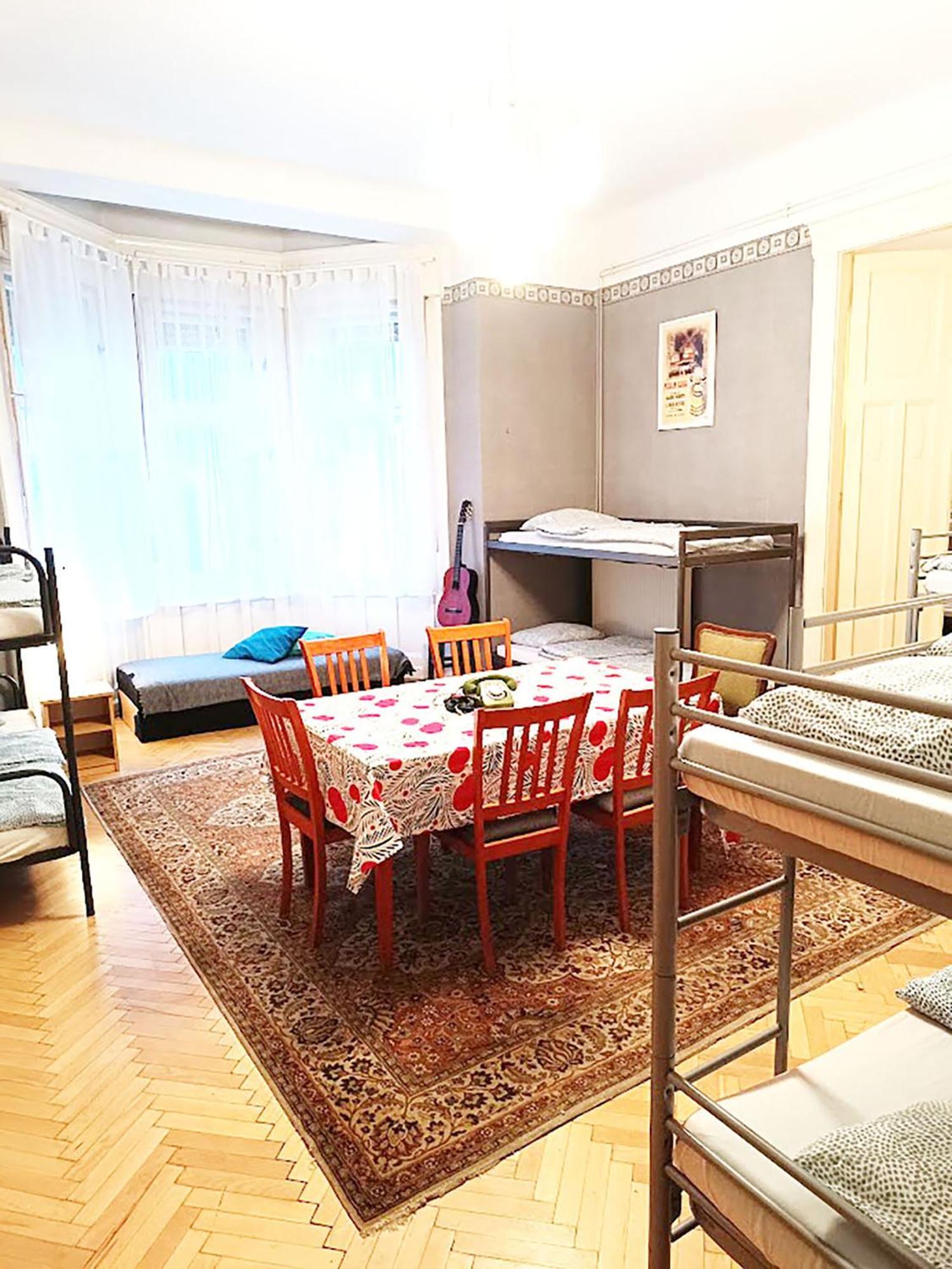 Bridgetown Hostel Budapest Eksteriør billede